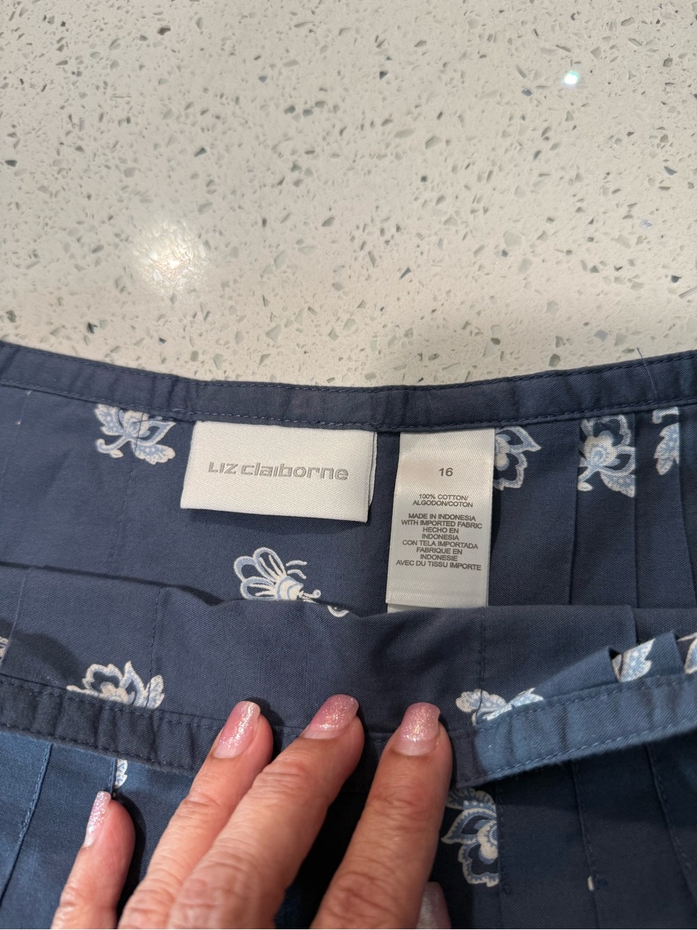 Liz Claiborne Navy Blue Floral Border Pleated Skirt - Picture 4 of 8